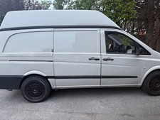 Mercedez Benz Vito Van High Top