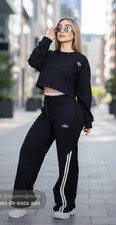Women  s 2PC Lounge Set Gray Crop Sweatshirt  Flare Leg Pants Athleisure Outfit