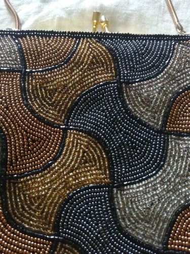 VINTAGE BEADED DECO STYLE 1960S EVENING BAG - Picture 2 of 3
