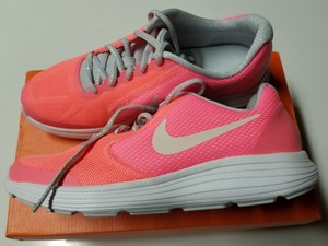 nike revolution 3 for girls shoes