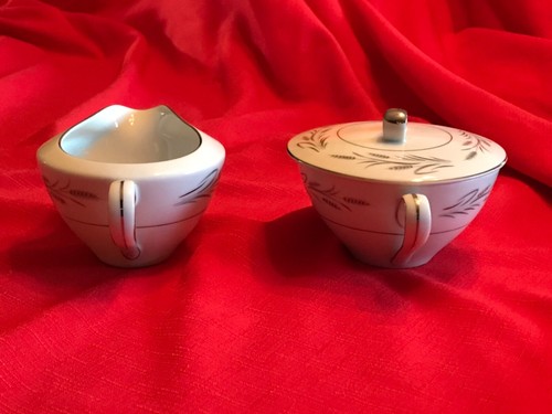Creamer & Sugar Bowl "Royal M by Yamaka" Platinum Wheat Mint condition - Picture 3 of 13