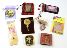 Mixed Lot of Party Favors, Compacts, Friends Magnets, Geddes Frame, Bags, etc.