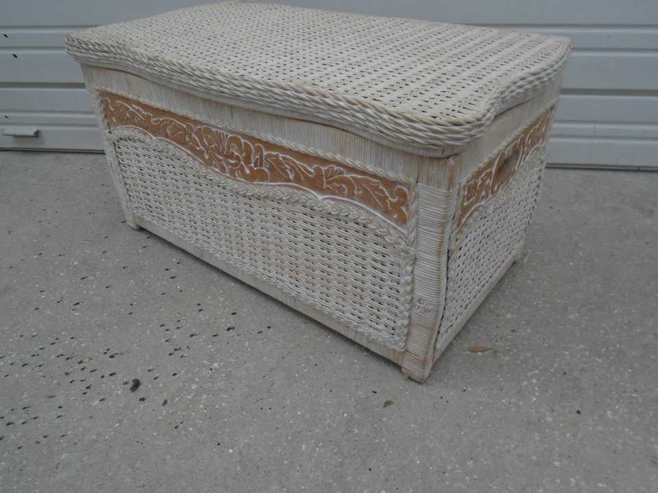 Baúl de mimbre Pier 1 Jamaica caja de ratán lino esperanza juguete cofre cubo tropical boho Foto 3 de 4