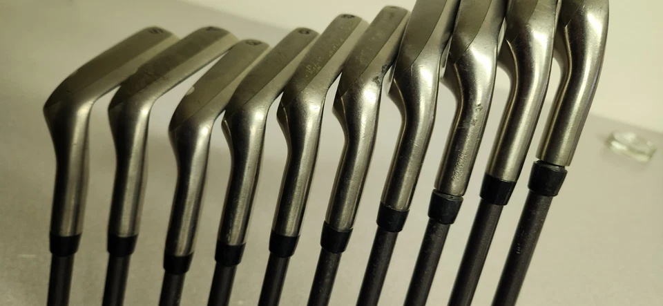 Taylormade Ti Bubble 2 Irons Set of 10 3-9 PW SW AW R-80 Regular Graphite Shafts - Image 3 of 4
