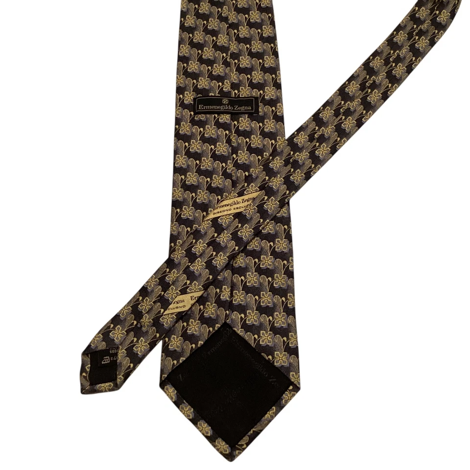 ERMENEGILDO ZEGNA Men's 100% Silk Necktie ITALY Luxury Geometric Black/Gold GUC - Image 3 of 4