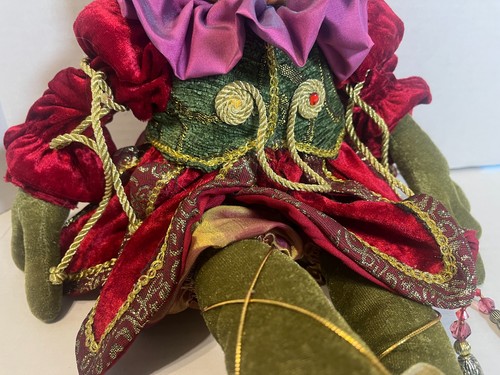 MUÑECA DE PELUCHE DE TELA BUFÓN PRÍNCIPE REAL RANA TERCIOPELO VERDE - Imagen 5 de 11