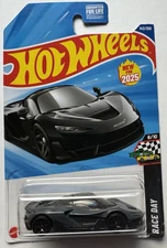 2025 Hot Wheels HW RACE DAY 6/10 Mclaren W1 142/250