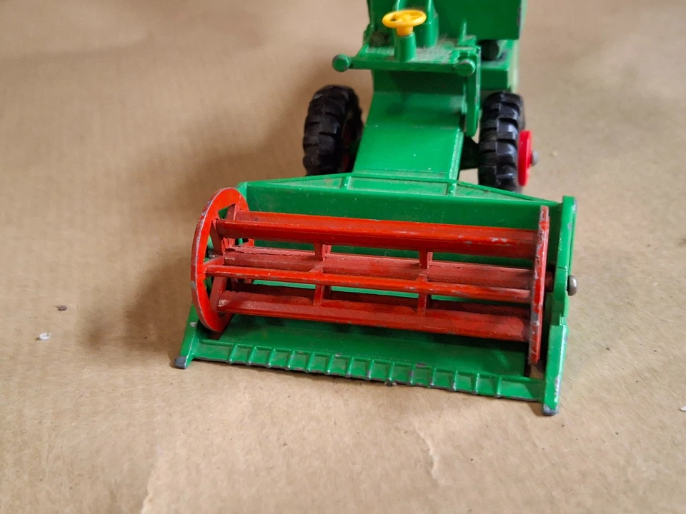 Matchbox Kingsize K-9 Claas Combine Harvester grün - Bild 3 von 4