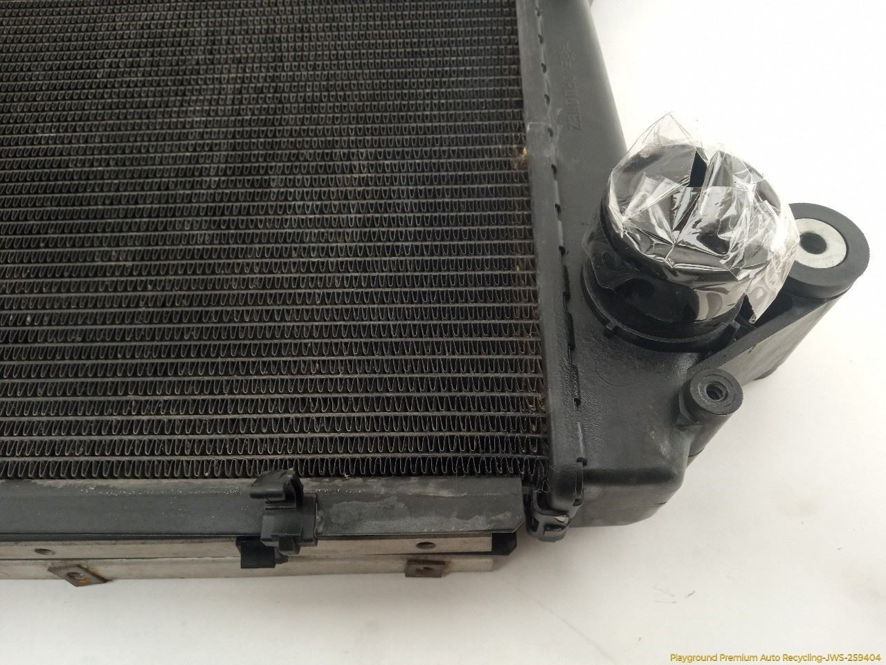 Maserati Quattroporte M139 Engine Cooling Radiator 4.2L V8 8 Cyl Fits 2005-2008