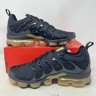 Nike Air Vapormax Plus Black Metallic Gold Men's Size 11 No lid CW7299-001