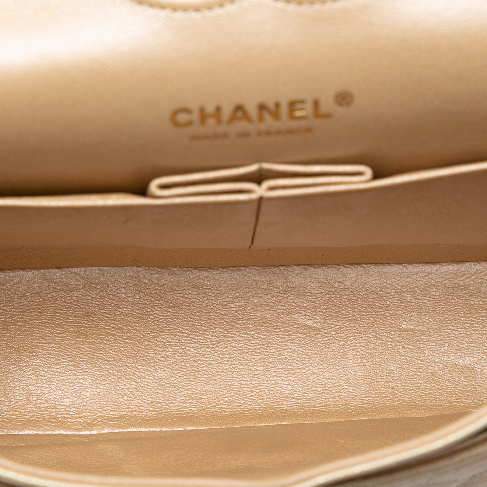 Authenticated Chanel Medium Classic Iridescent Ca… - image 4