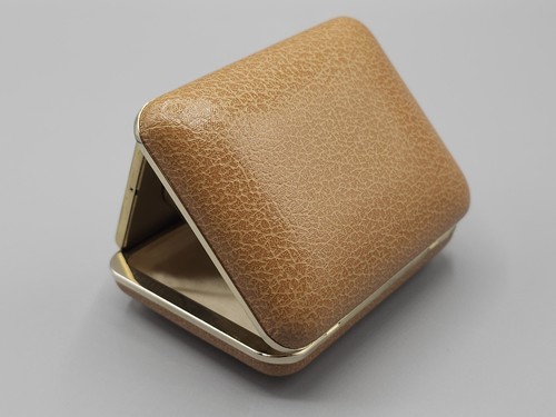 Elgin Vintage Manual Wind Traveler Alarm Coral Tone Brass Frame Clock - Foto 13 di 13