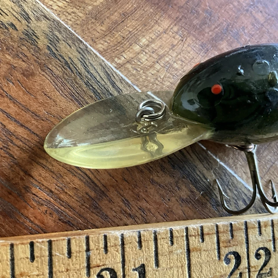 Bombardero Vintage MODELO A Crankbait • Craw Verde Oscuro • ¡Color RARO!! Foto 2 de 4