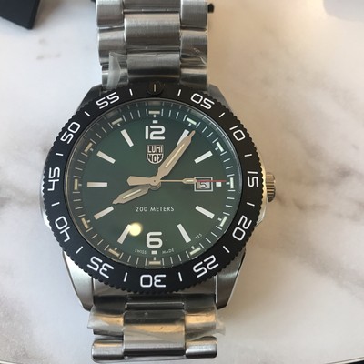 Luminox Sea Pacific Diver 3137 44mm Stainless Steel Strap with Green Dial Men's