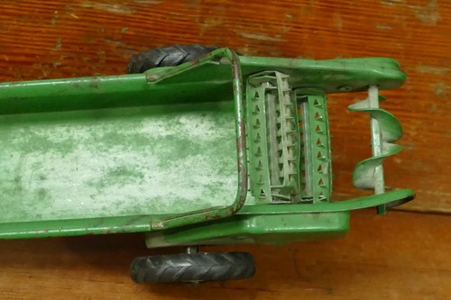 1950's Tru Scale John Deere Manure Spreader 1:16 Metal Farm Toy Carter Eska - Picture 7 of 8