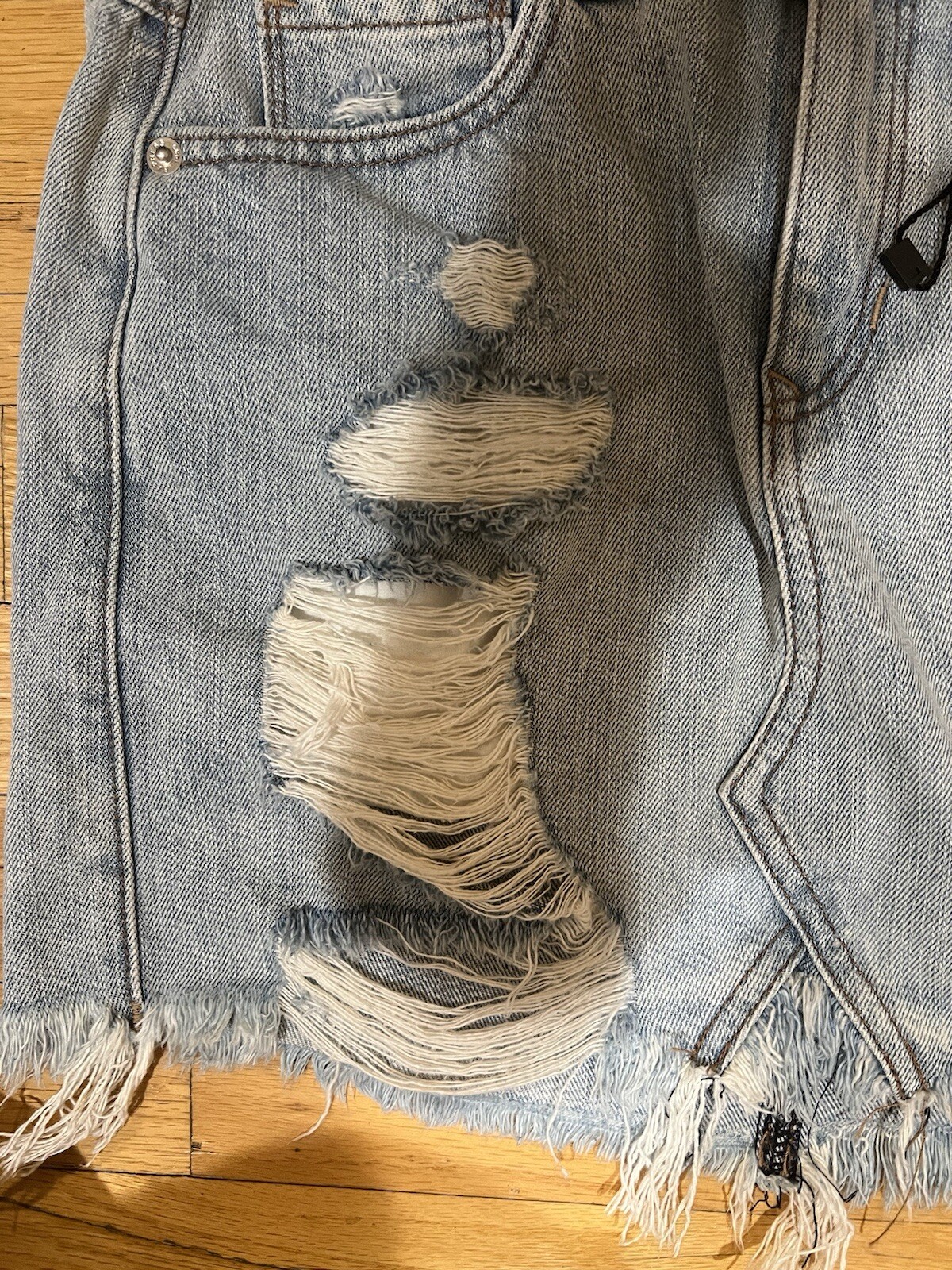 Picture 3 of 8