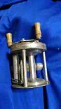Vintage PFLUEGER TRUMP Spinning Reel - 1943 - Made in USA (BOB)