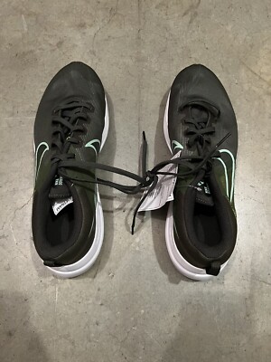 Size 10 - Nike Downshifter 12 SAMPLE PAIR!