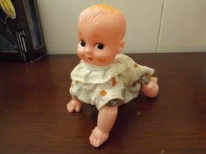 wind up crawling baby