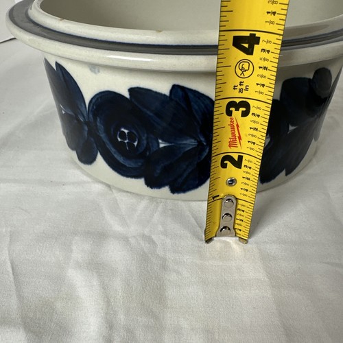 ARABIA FINLAND ANEMONE BLUE ROUND COVERED CASSEROLE SERVING BOWL W/LID 2.5 QT 9" - Picture 7 of 8