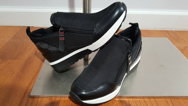 black dressy sneakers womens