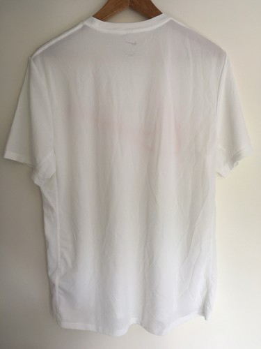 NIKE RUNNING, MAGNIFIQUE LOT 2 TRAINING TOPS HOMME, TAILLE MEDIUM, NEUF - Imagen 9 de 9
