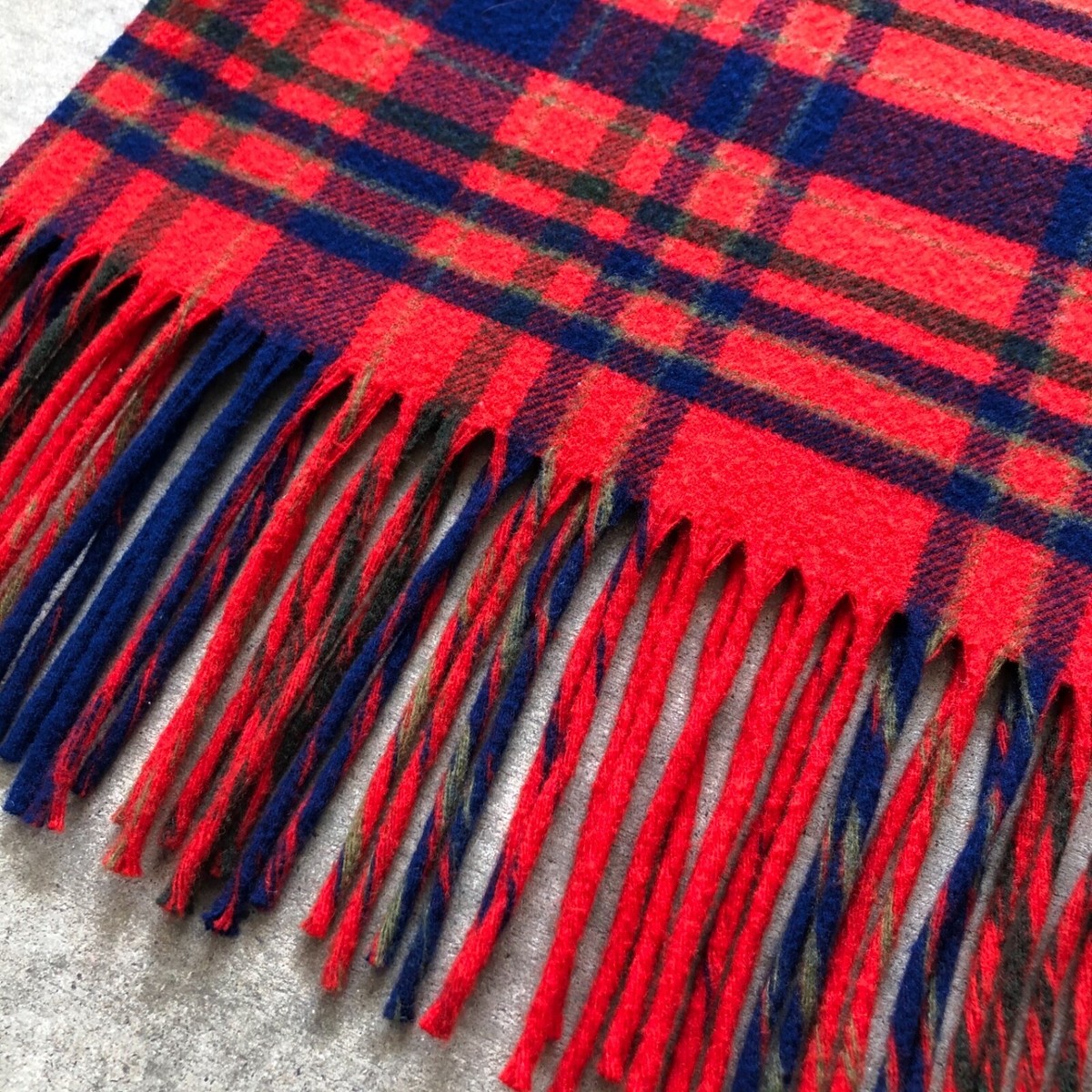 KNOCKABOUTS by Pendleton ディズニーランド Vintage Pendleton Knockabouts Fringe Sweater Disneyland Cast