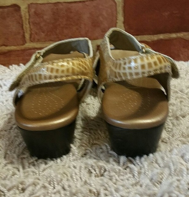 SAS SUNTIMER Womens 6M Gold Metallic Croc Pat-Leather Slingback Sandals ~1970~ | eBay
