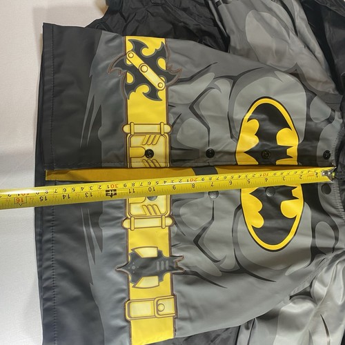 Cappotto/giacca antipioggia Western Chief Batman bambino (unisex) con mantello taglia 3T nuovo con etichette - Foto 8 di 10
