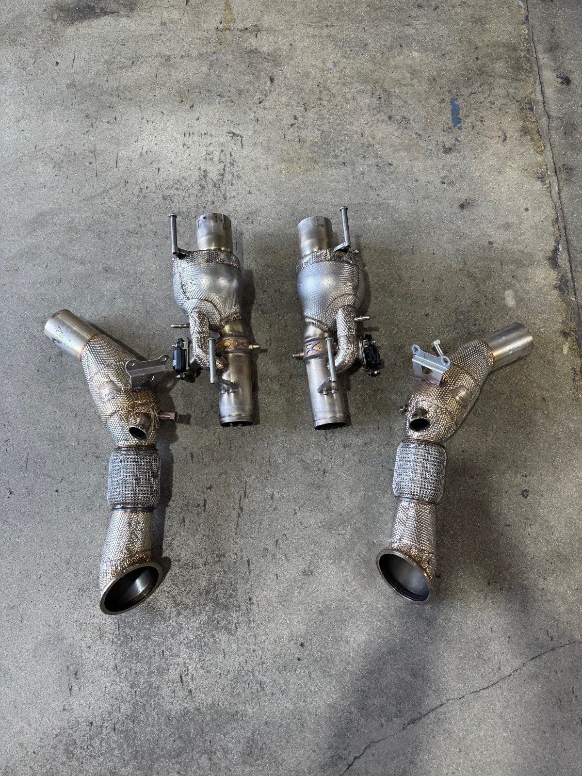 Tubi Ferrari SF90 & SF90XX Muffler Exhaust Kit with 300 Cell High Flow Cat