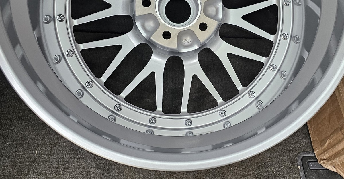 19x8.5 BBS LM 220 5x114.3 ET43 Forged 2-piece Diamond Silver w