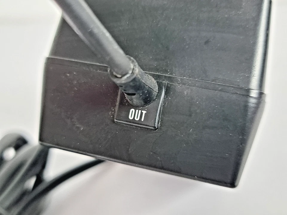 Vintage JVC P-100UKC Micro TV AC Power Adapter Supply AA-24LUK - 6V-300mA  Japan - Image 3 of 4