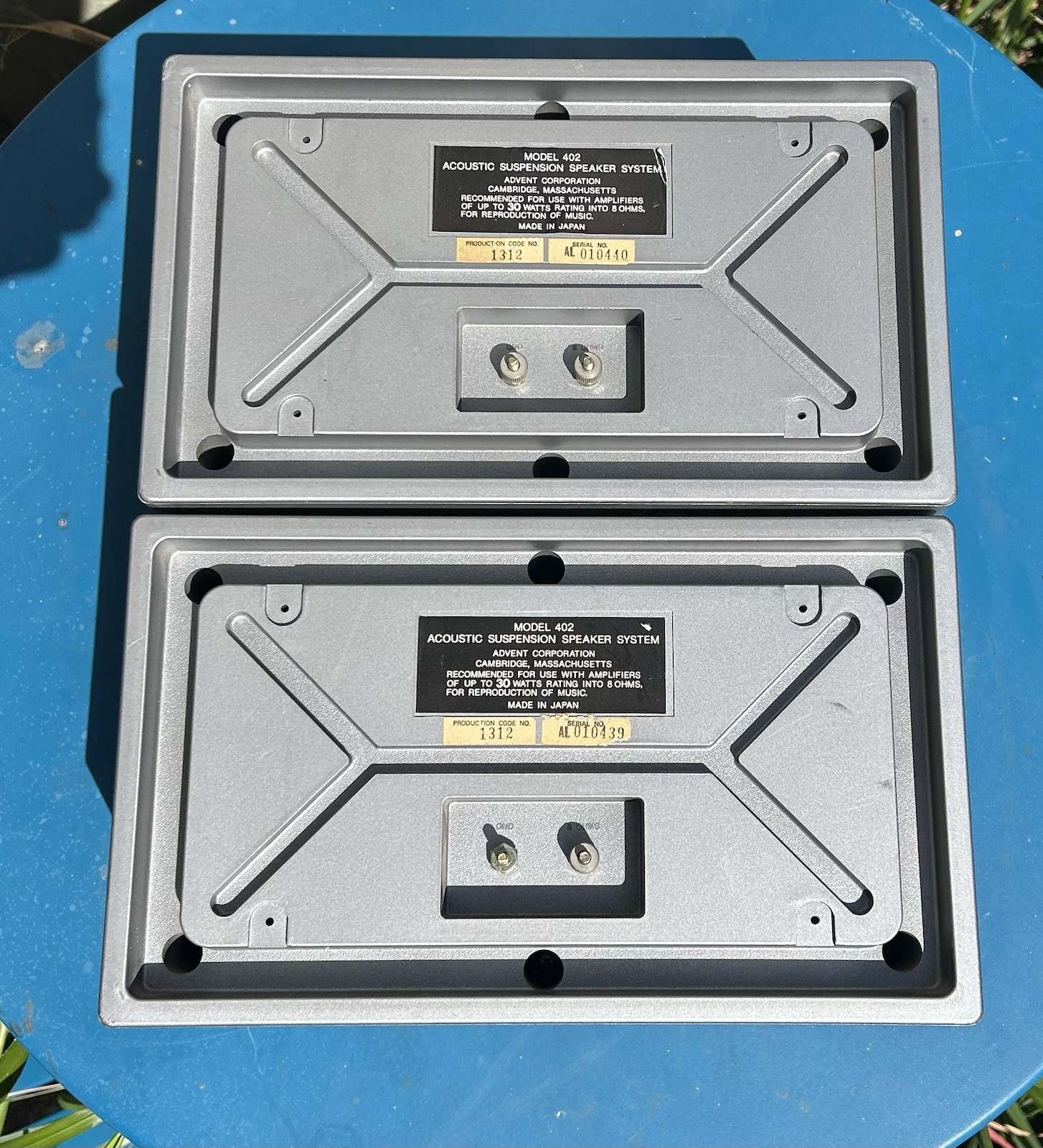 ADVENT Model 402 Acoustic Suspension Speakers Set Of 2 Vintage Pair ...