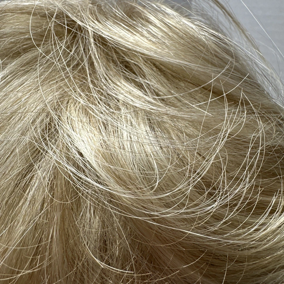 Peruca Paula Young Dainty Highlight Loira Ondulada Bob Lob 1488A Loira Claro - Imagem 2 de 4