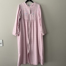 Miss Elaine Pink Plaid Zip Front Housecoat Robe Floral Embroidered Tassel Size S
