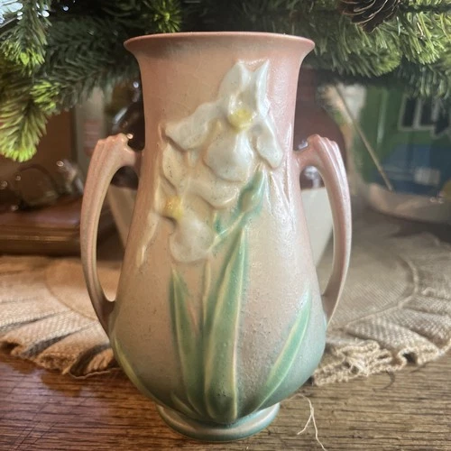 Roseville Iris Vase In Pink- 1930s 916-6