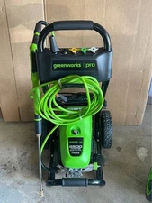 GREENWORKS PRO 2500PSI 2.0GPM COLD H20 ELECTRIC PRESSURE WASHER