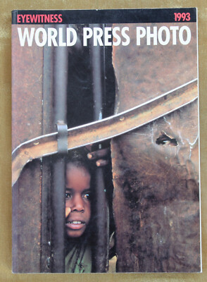 Eyewitness - World Press Photo 1993 - Paperback – Documentary 