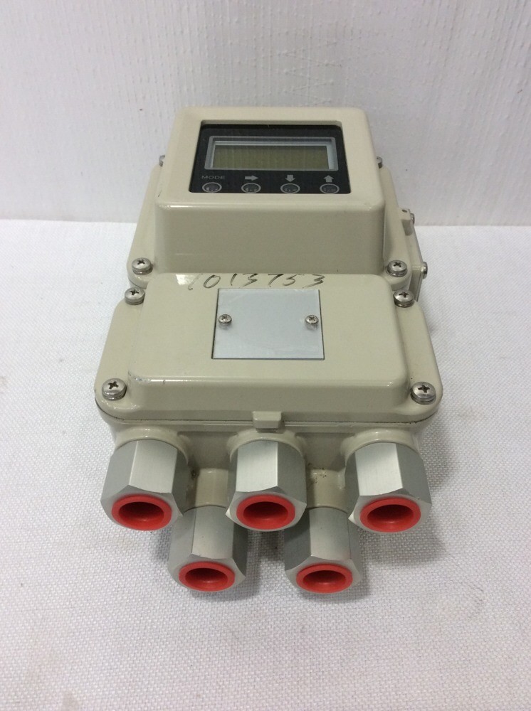 YAMATAKE Azbil Electromagnetic Flow Meter MGH14C-MH4H-XBXX-YAH NEW