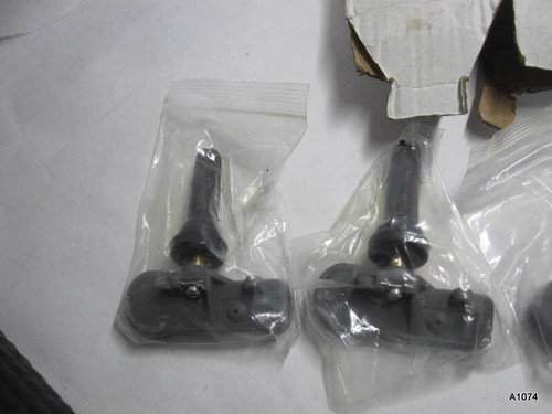 4 Pack 13586335 TPMS Tire Pressure Monitoring Sensor 315MHZ FIT For Chevy GMC - Picture 3 of 8
