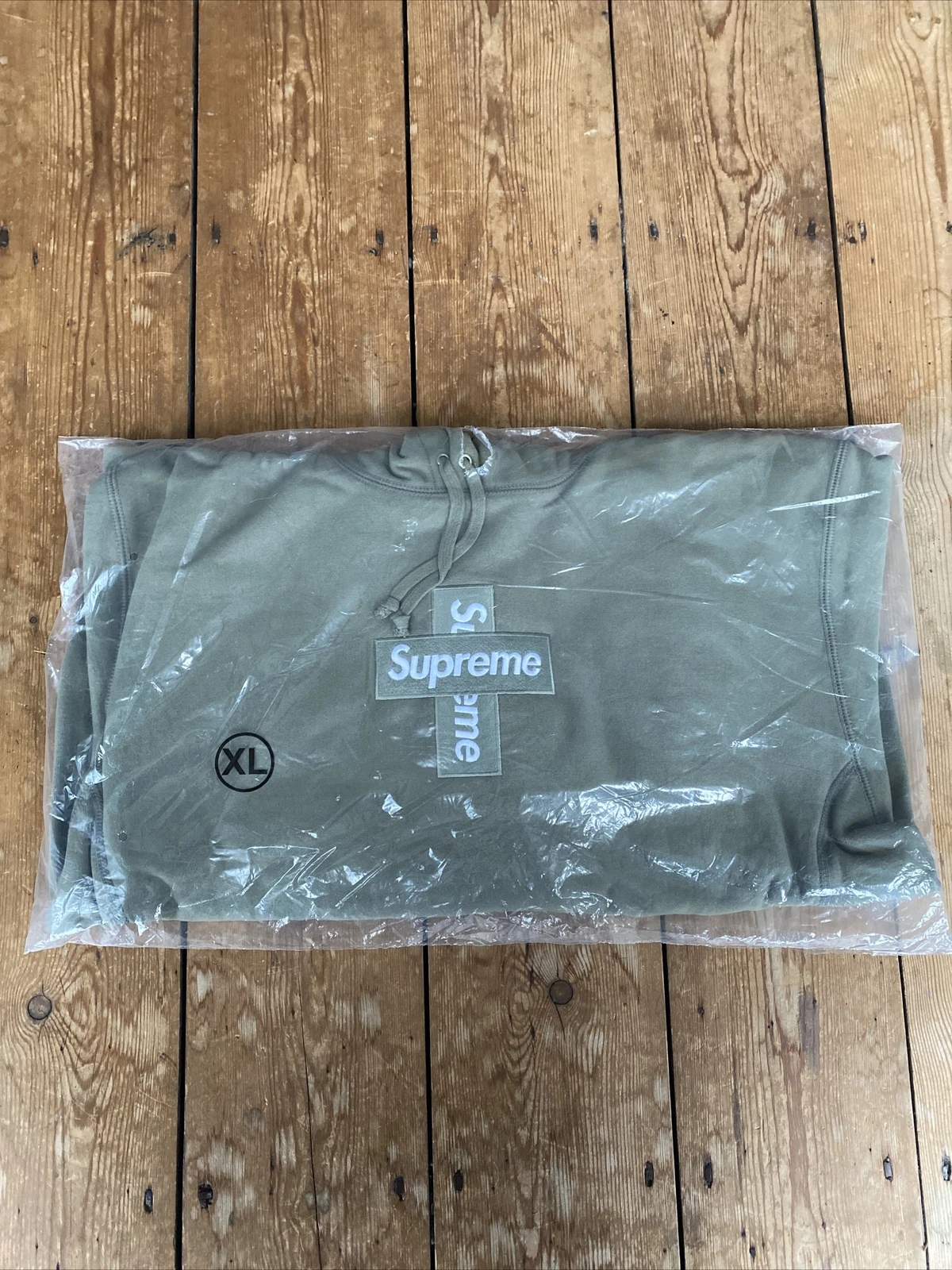 Logo Supreme Cross Box SS20 (Olive) XL   Neuf et scellé 