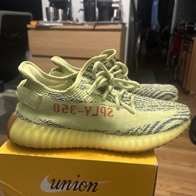 Adidas Yeezy Boost 350 V2 Men's Semi-Frozen Yellow Size 9.5 B37572 No Box