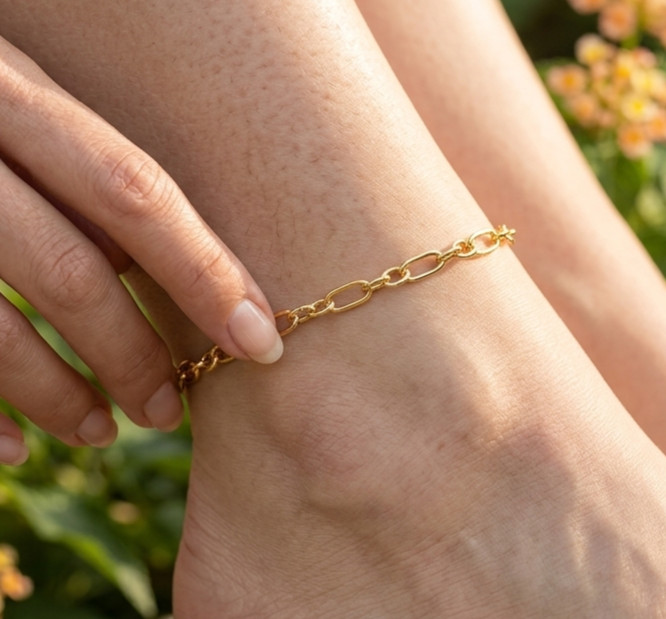Elegant 18K Gold Plated Cable Link Anklet For Women | Premium Quality Brass