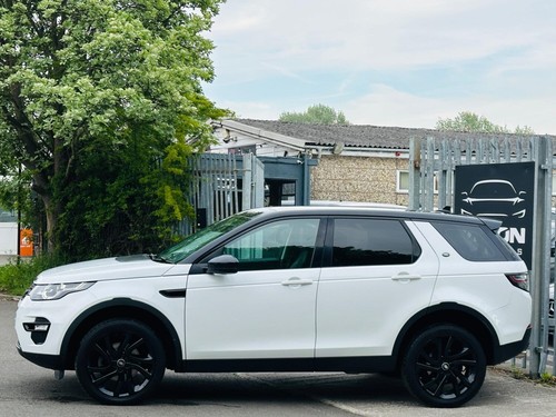 2015 Land Rover Discovery Sport 2.0 TD4 HSE Black Auto 4WD Euro 6 (s/s) 5dr ESTA - Picture 7 of 24