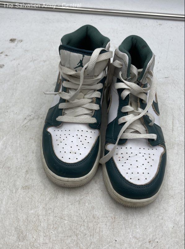 Nike Boys Air Jordan 1 Mid SE GS 2024 Oxidized Green White Sneaker Shoes Size 5Y
