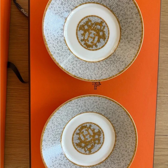 100% AUTHENTIC  Hermes Mosaique au 24 gold tea cup and saucer  (SET OF 2) thumbnail 4