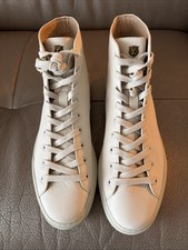 Gucci Size 8 Cream Tiger Embroidered Leather High Top Sneakers
