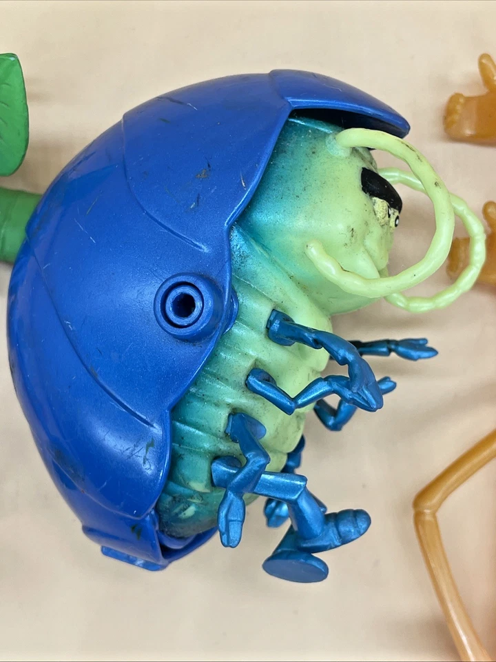 Disney Pixar A Bug’s Life Circus Figures – 1990s PVC Lot Tuck, Roll, Flik – Gift - Image 3 of 4