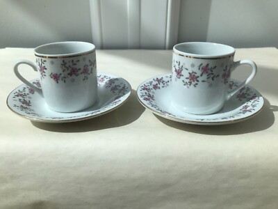 Paar Tientsin Chinesische Porzellan Kaffeetassen und Untertassen, jede Tasse 5,5 cm hoch