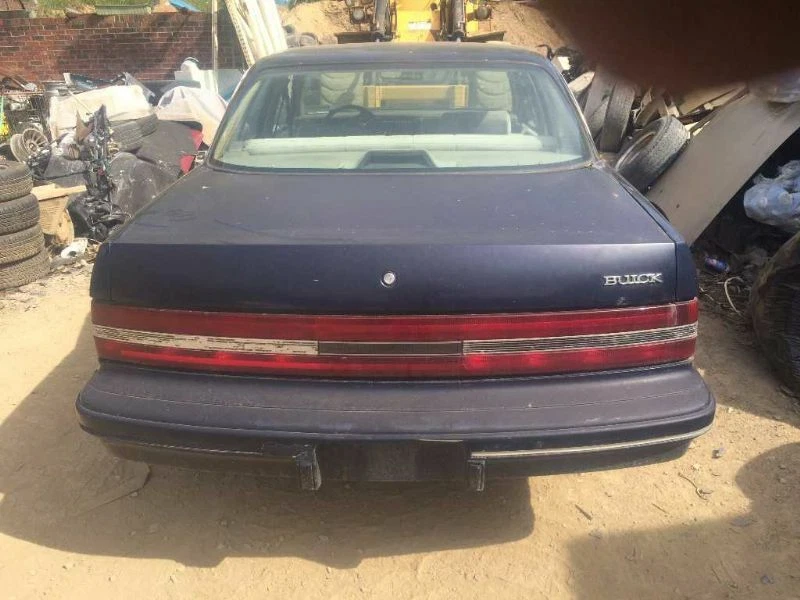 Chasis ECM compatible con 95-97 Blazer S10/Jimmy S15 64985 Foto 3 de 4